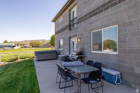 Tiny photo for 2859 W COUNTRY CLASSIC DR, Bluffdale, UT 84065 (MLS # 2084799)
