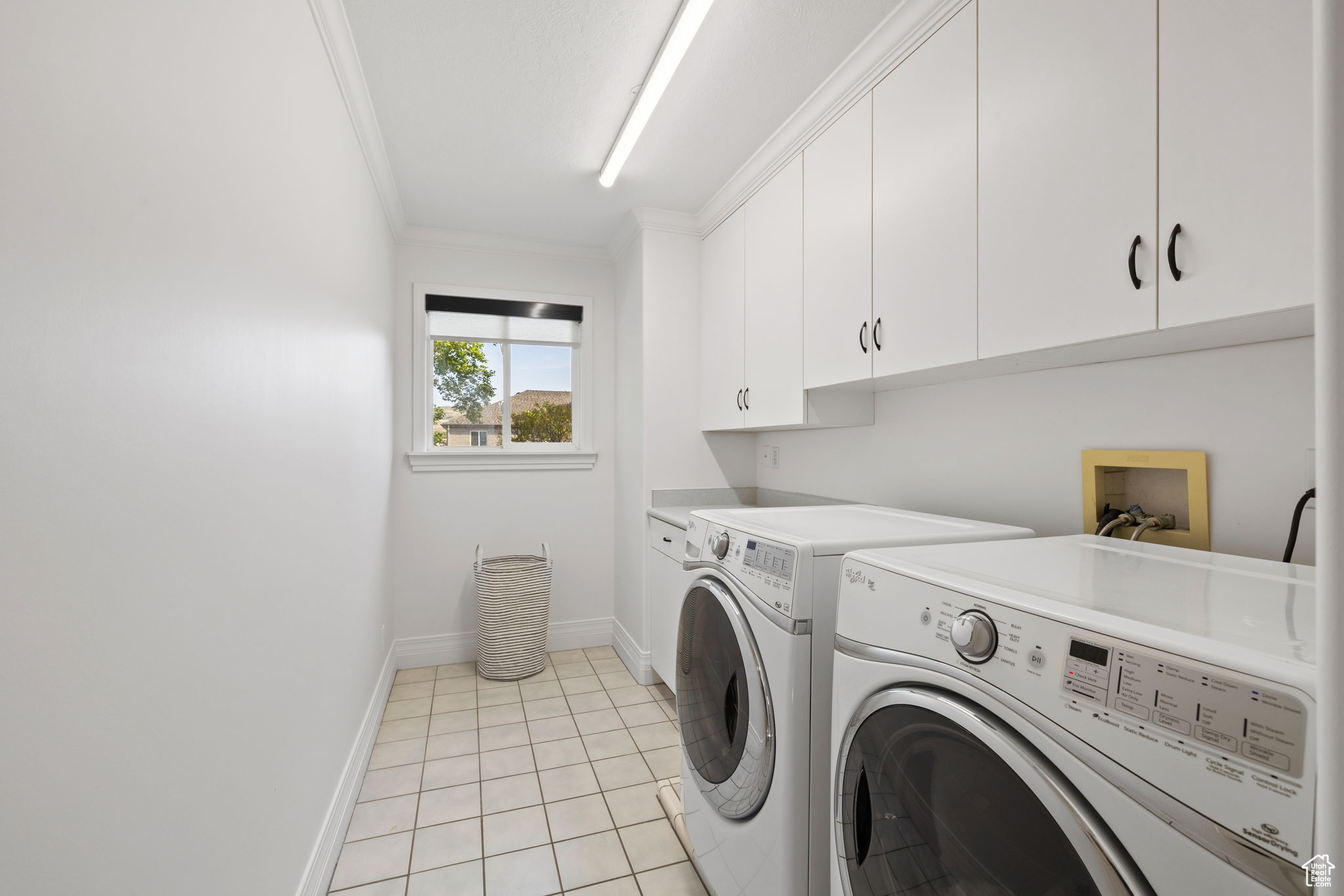 COUNTRY CLASSIC ESTATES - Residential