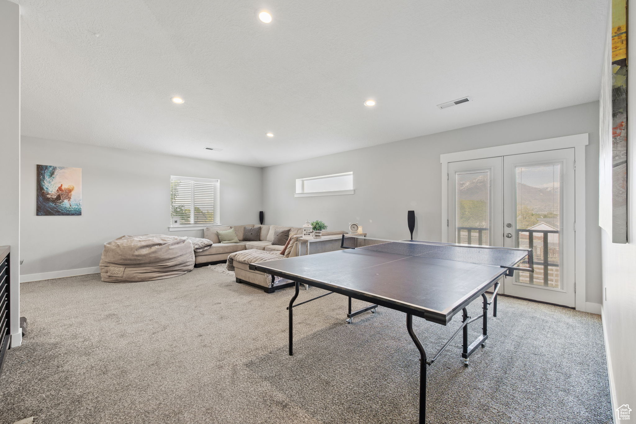 COUNTRY CLASSIC ESTATES - Residential