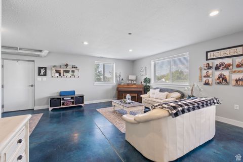 Tiny photo for 2859 W COUNTRY CLASSIC DR, Bluffdale, UT 84065 (MLS # 2084799)