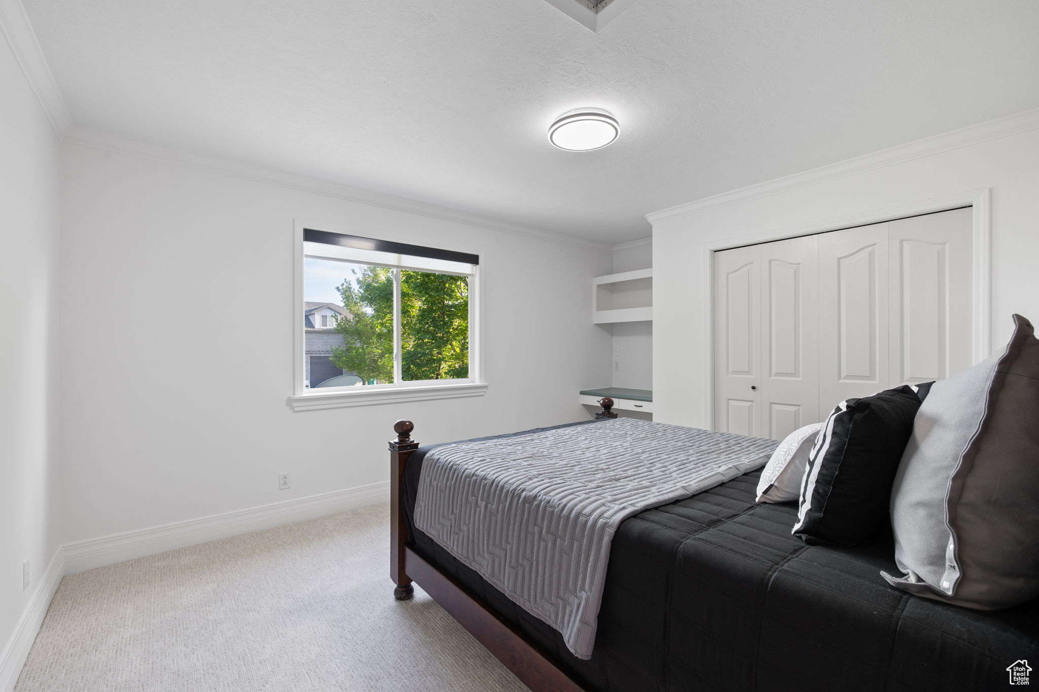 COUNTRY CLASSIC ESTATES - Residential