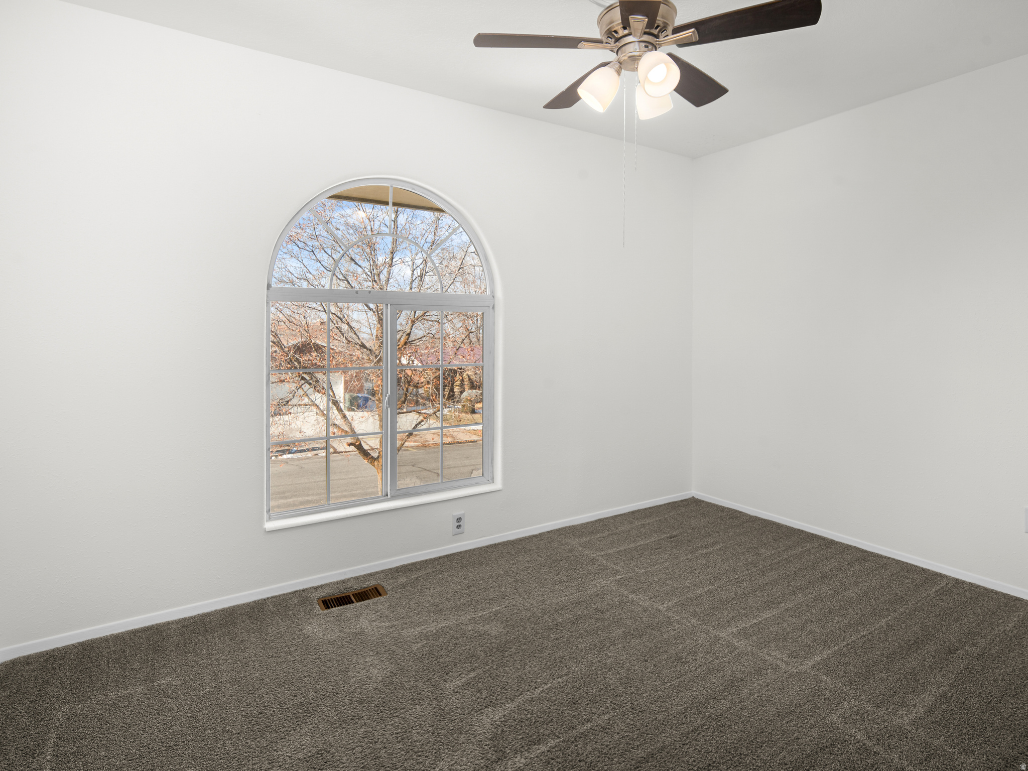 MOUNTAIN CREST SUBDI - Residential