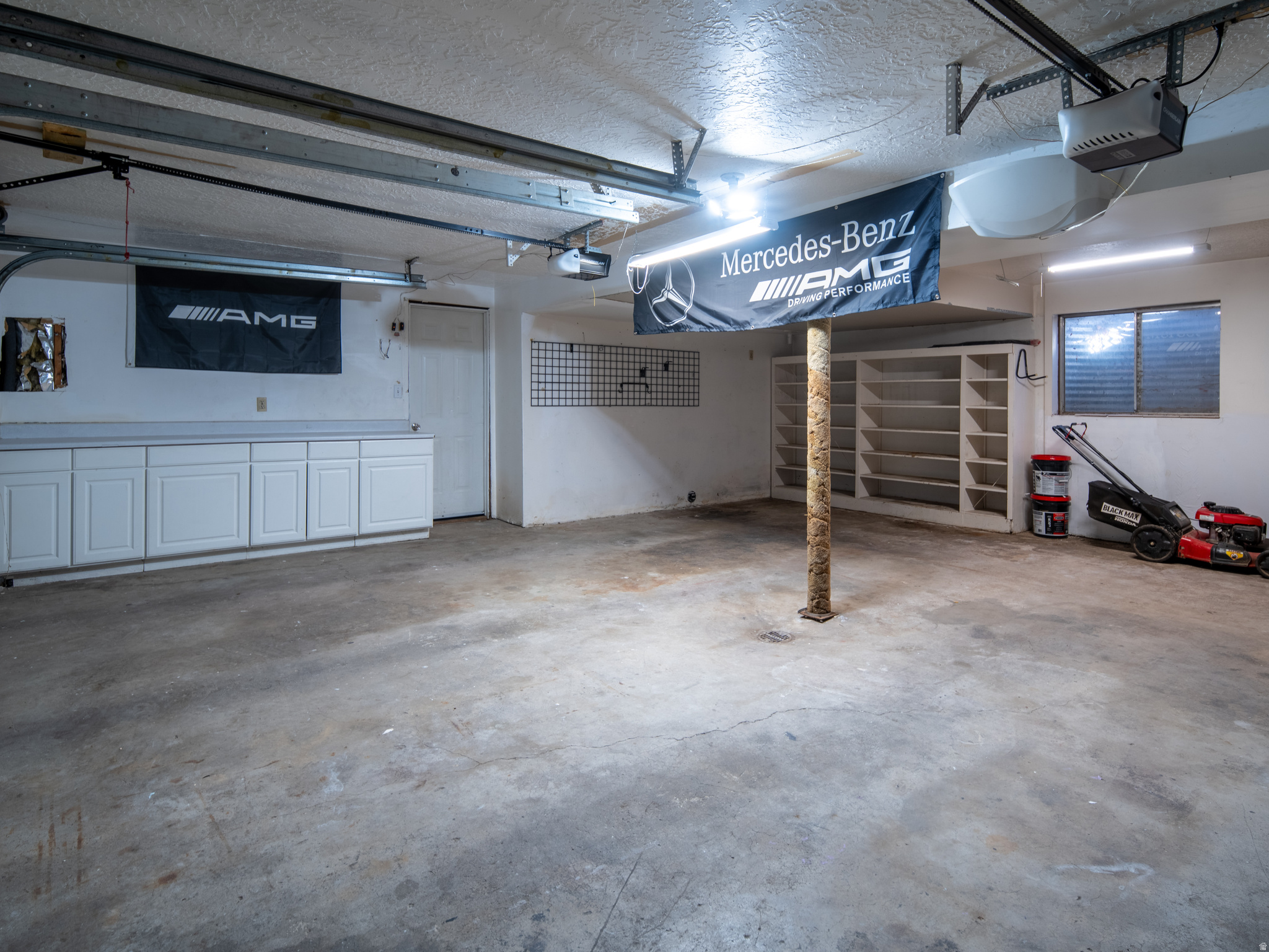 MOUNTAIN CREST SUBDI - Residential