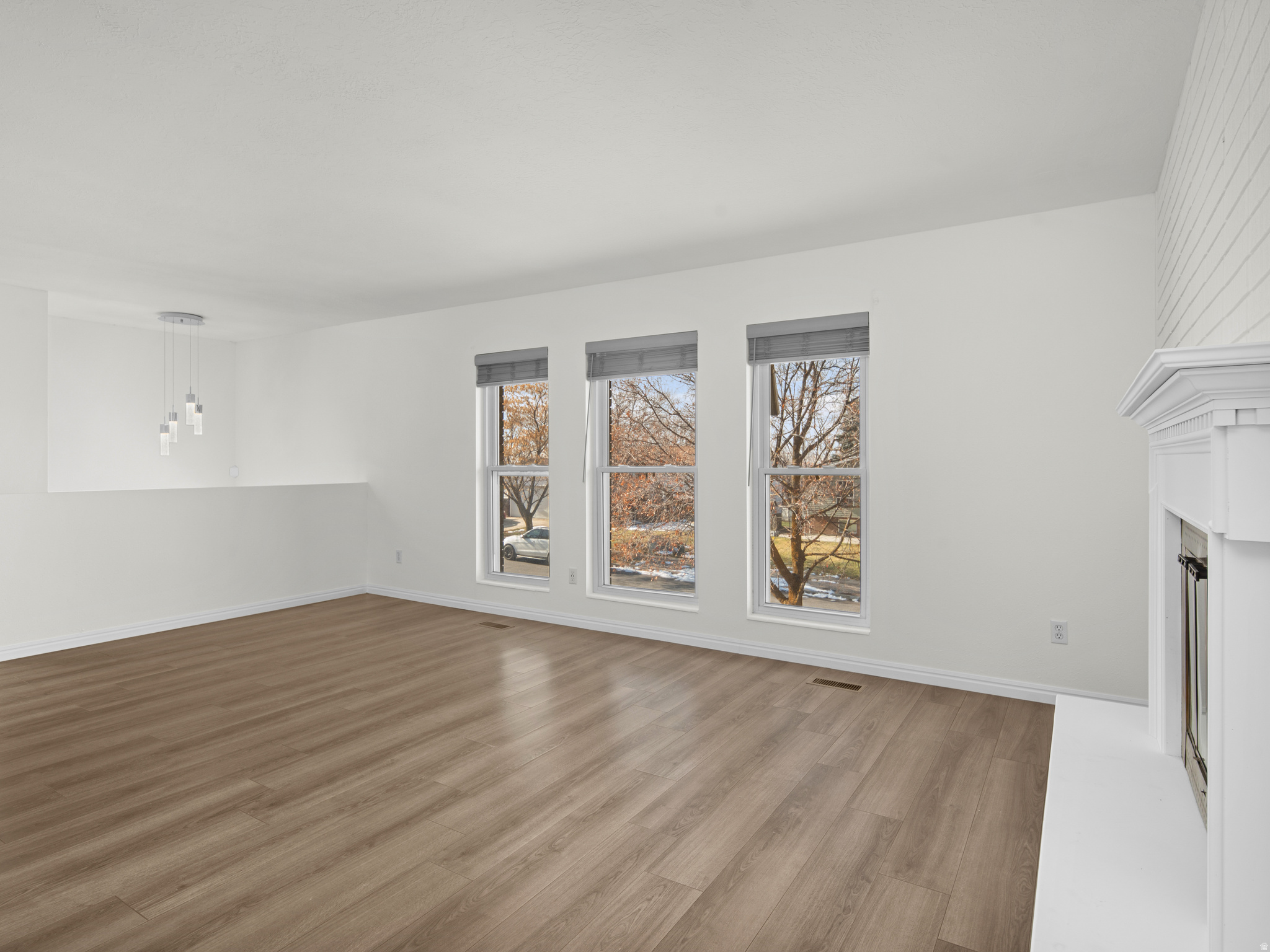 MOUNTAIN CREST SUBDI - Residential