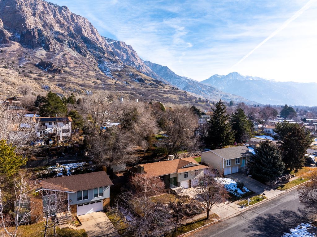 Photo of 494 N ECCLES AVE, Ogden, UT 84404 (MLS # 2133086)