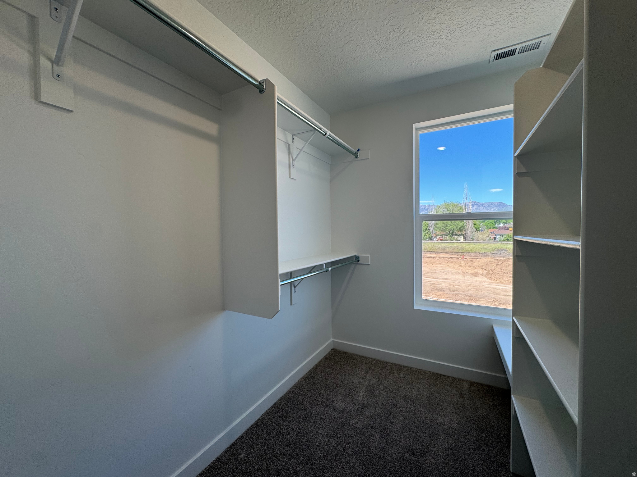 TRAILSIDE - Residential