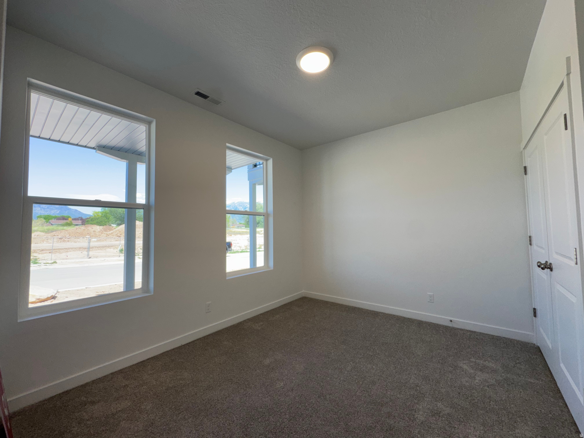 TRAILSIDE - Residential