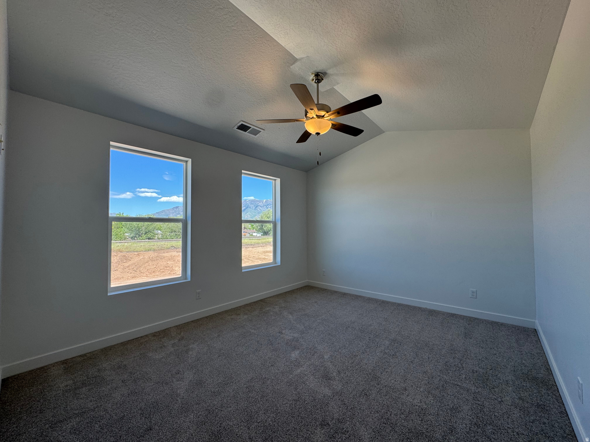 TRAILSIDE - Residential