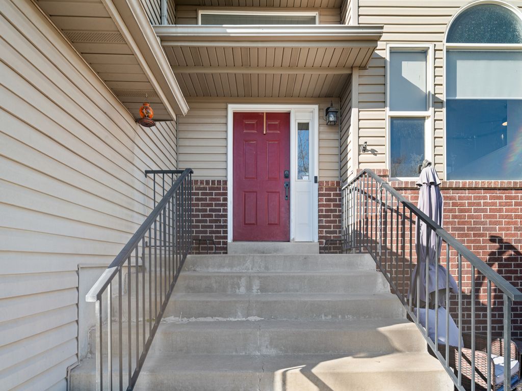 Photo of 1424 W 1820 S, Woods Cross, UT 84087 (MLS # 2146986)