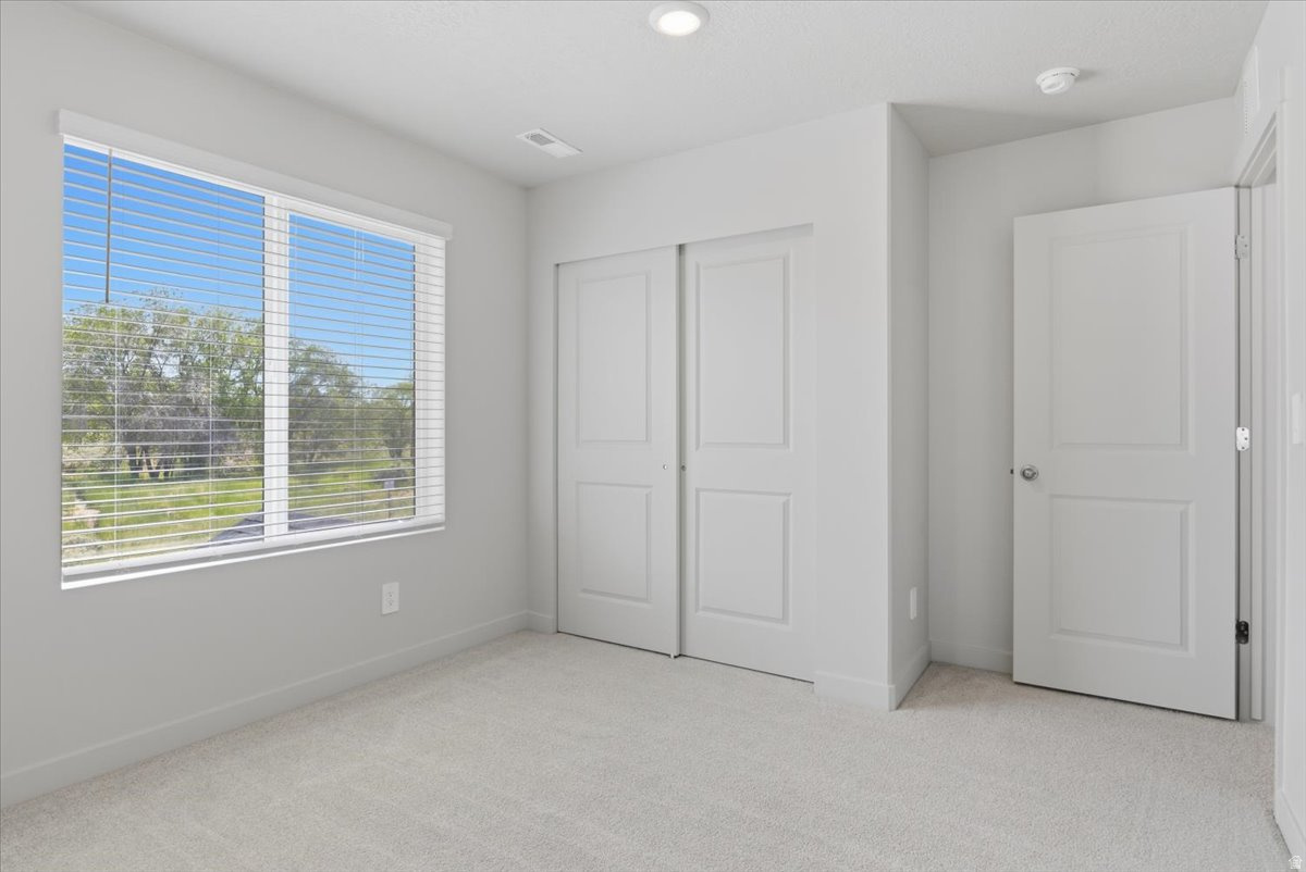 VISTA MEADOWS - Residential