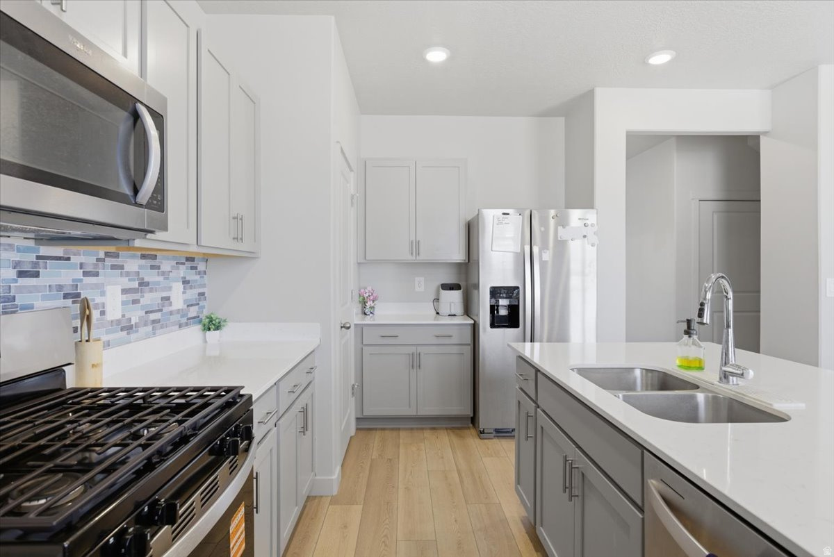 VISTA MEADOWS - Residential