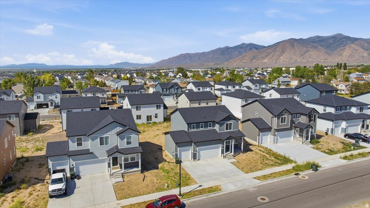 VISTA MEADOWS - Residential
