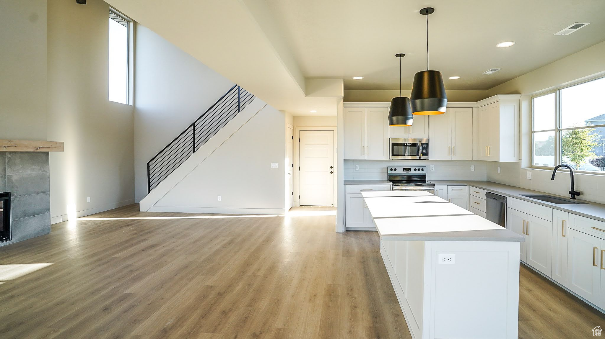 ANTELOPES EDGE - Residential