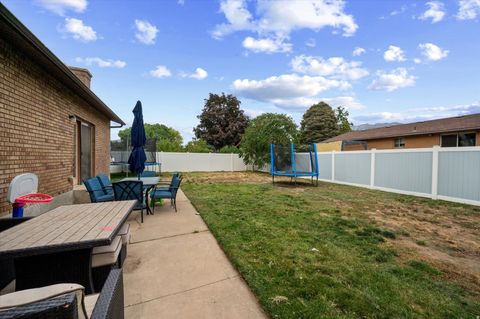Tiny photo for 5530 S 100 W, Washington Terrace, UT 84405 (MLS # 2144730)