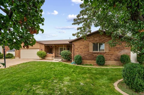 Tiny photo for 5530 S 100 W, Washington Terrace, UT 84405 (MLS # 2144730)