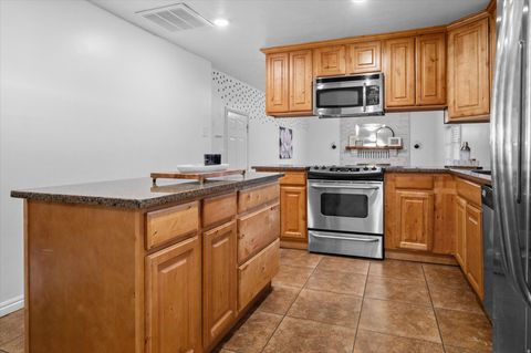 Tiny photo for 5530 S 100 W, Washington Terrace, UT 84405 (MLS # 2144730)