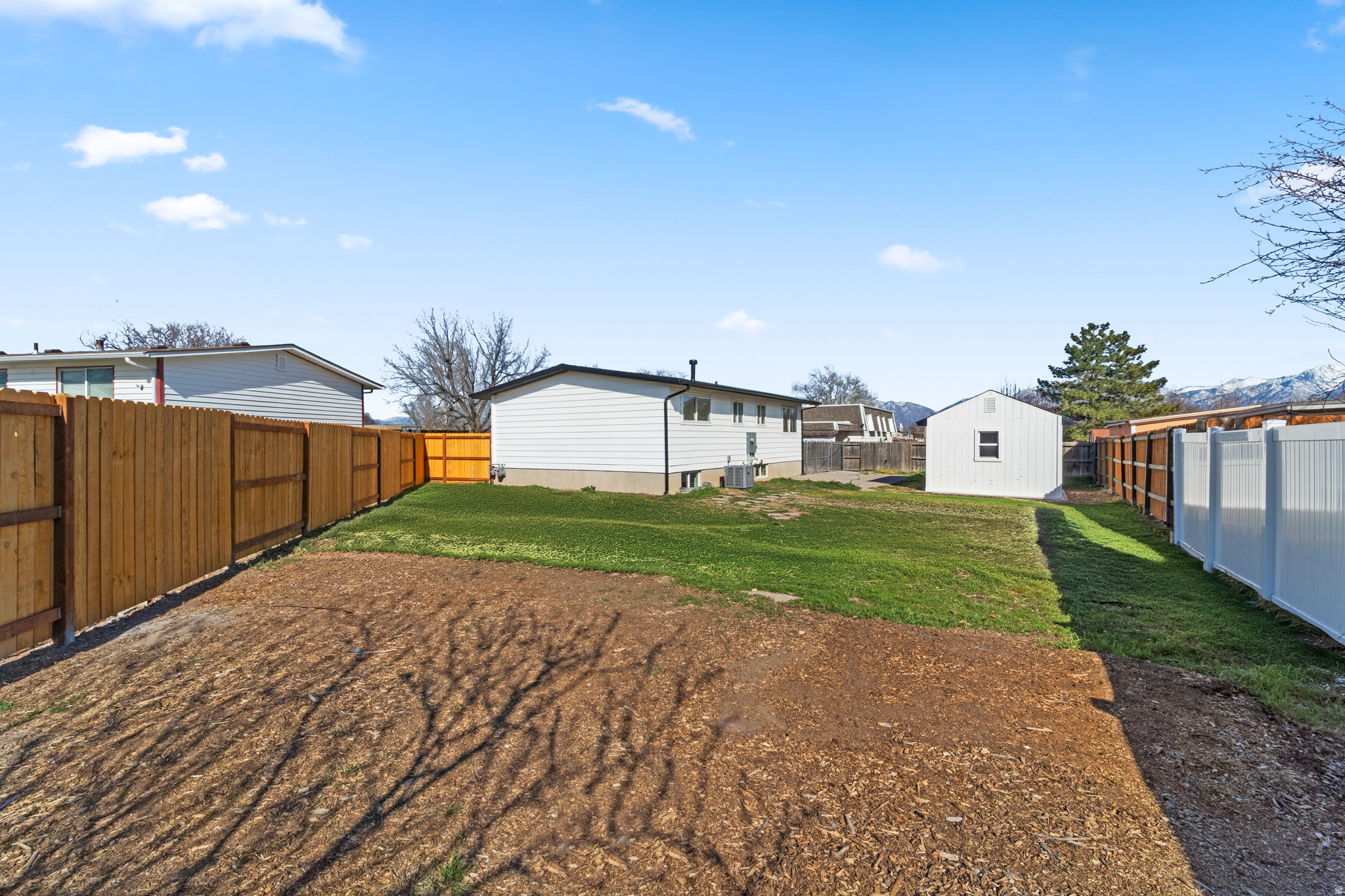 WESTERN - Residential