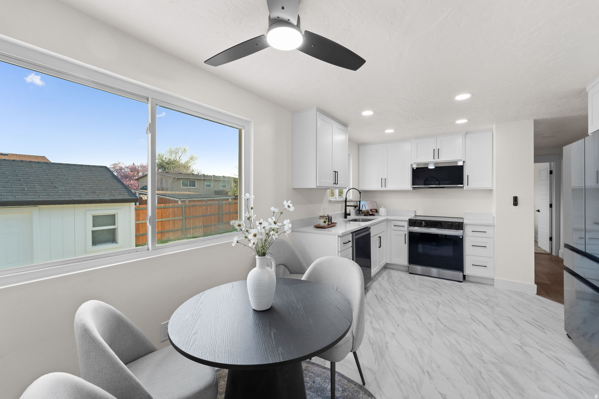 WESTERN - Residential