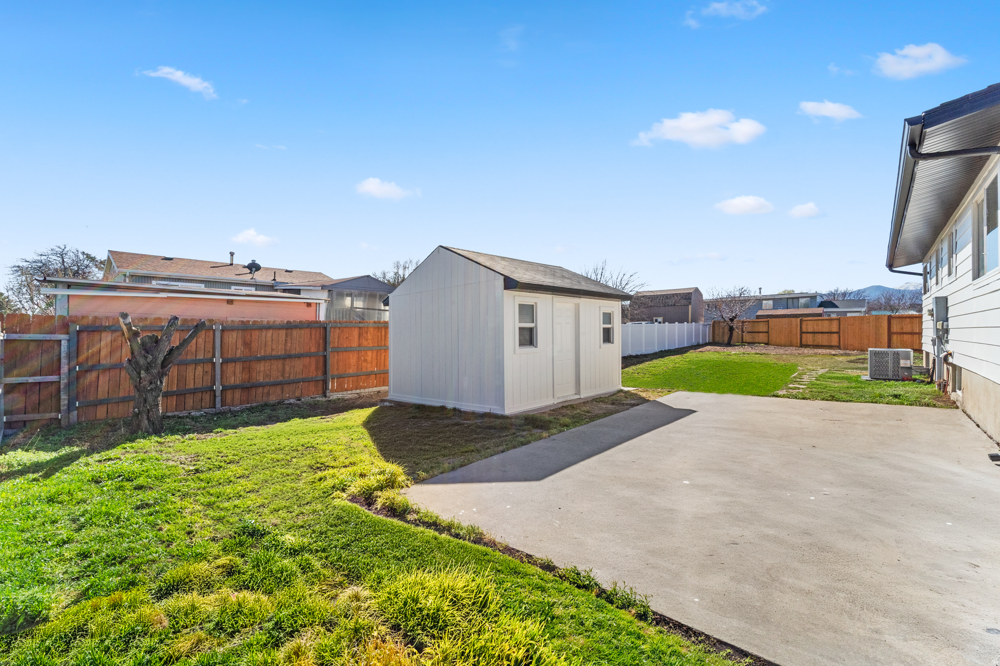 WESTERN - Residential