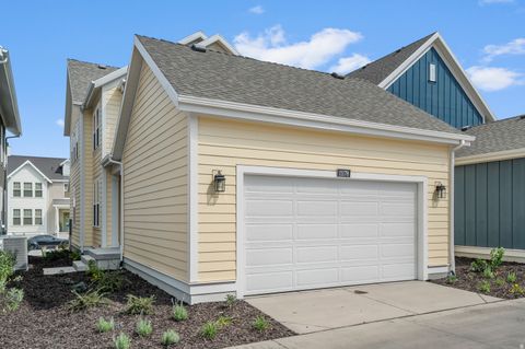 Tiny photo for 11178 S FORDMAN WAY, South Jordan, UT 84009 (MLS # 2140562)