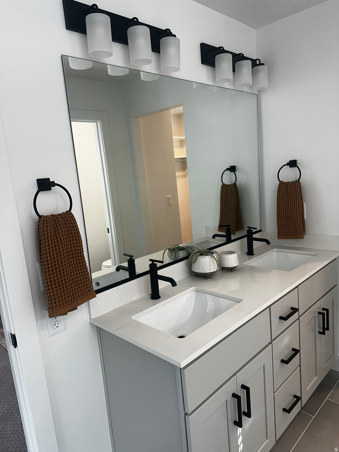 SUNRISE RANCH - Residential