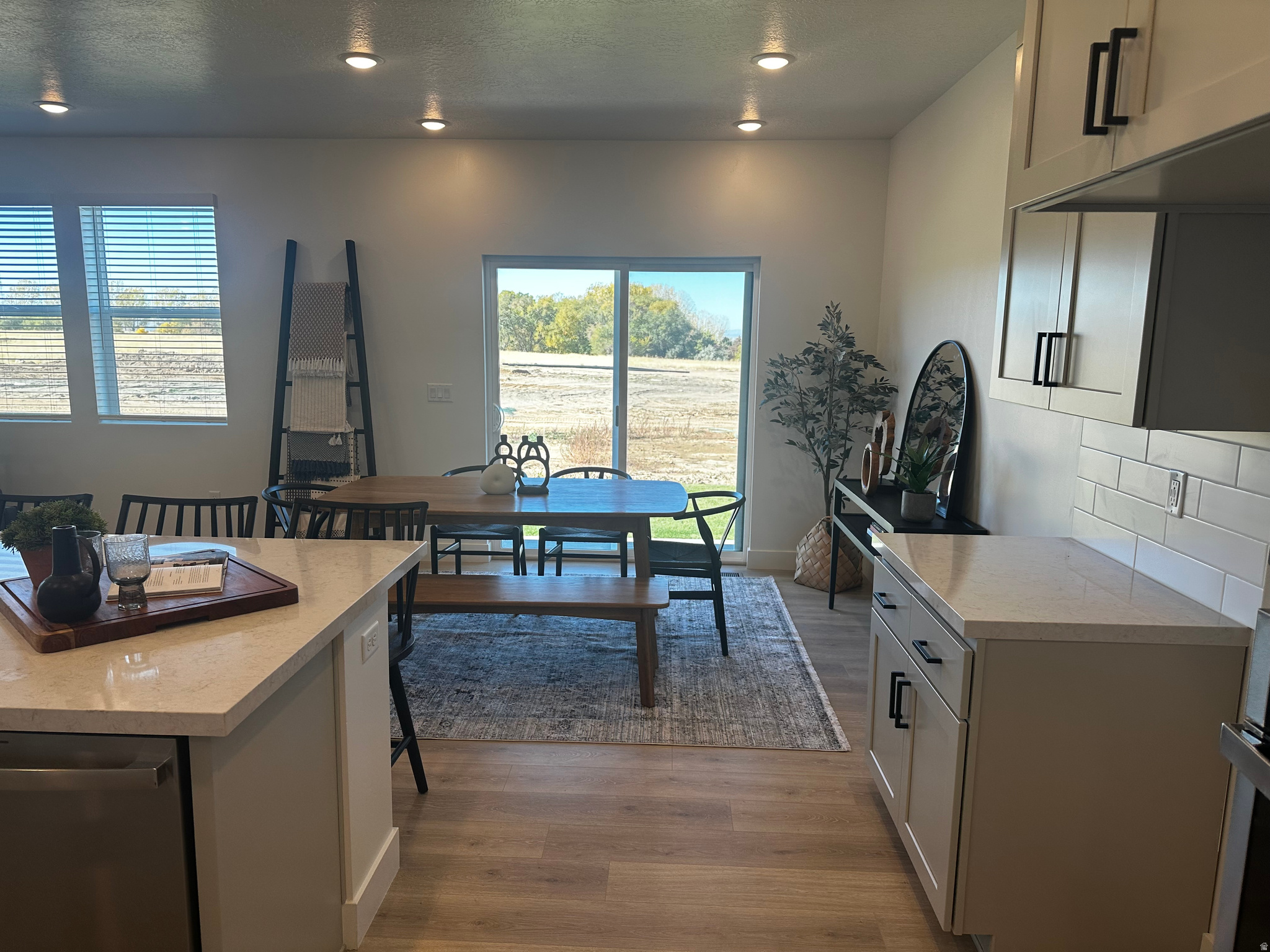 SUNRISE RANCH - Residential