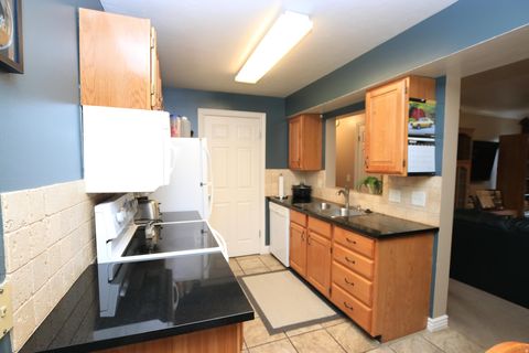 Tiny photo for 4196 S OAK MEADOWS DR W #21, Taylorsville, UT 84123 (MLS # 2147257)