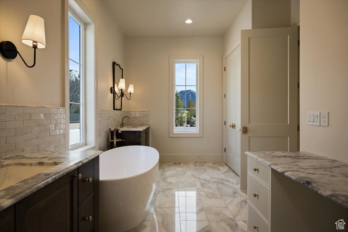 MAPLE LEAF COVE LOT 31 - Residential