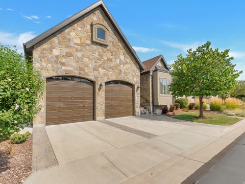 Tiny photo for 4469 S ENCLAVE VISTA LN, Millcreek, UT 84124 (MLS # 2178110)