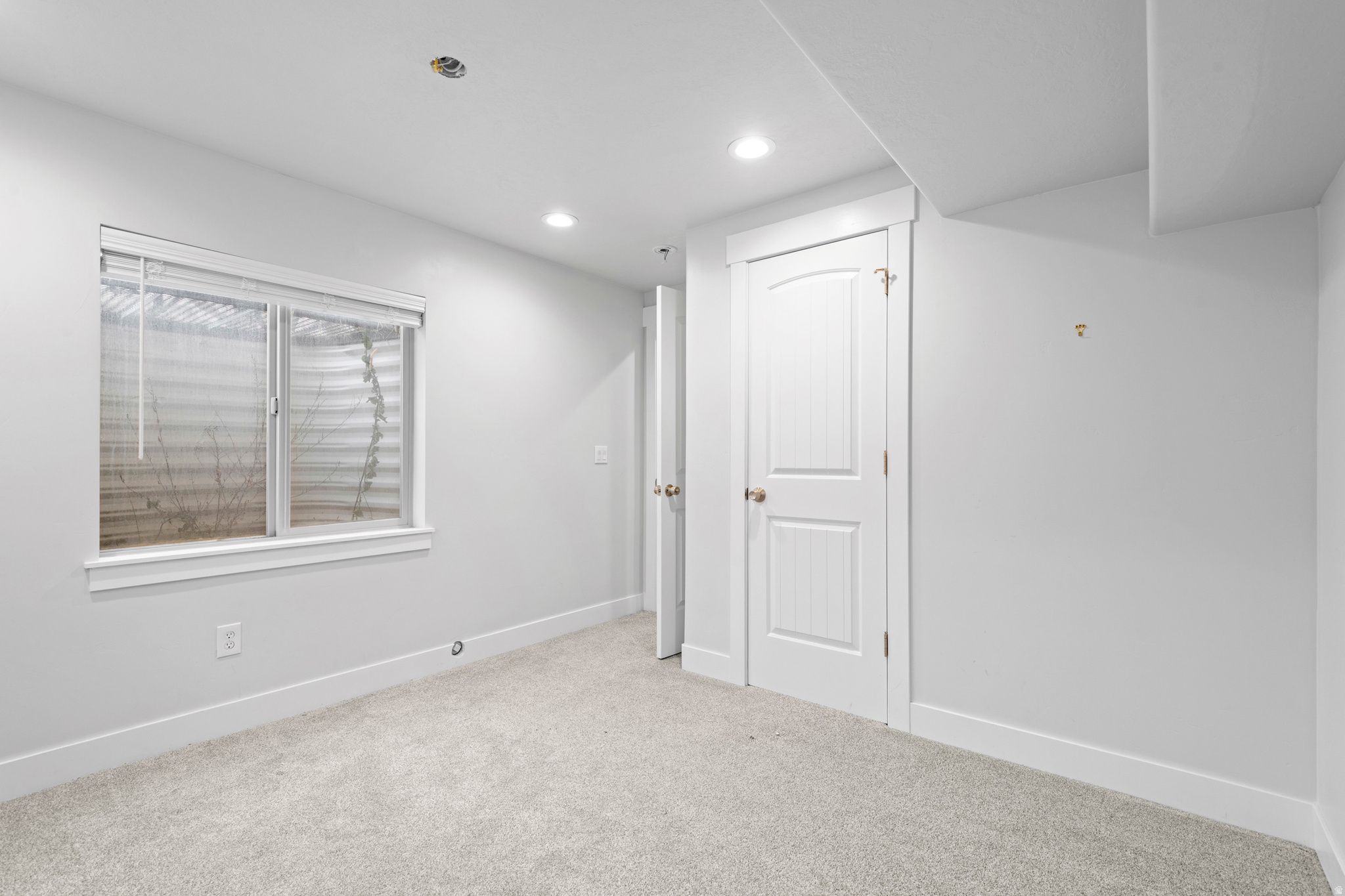 ESTHER RIDGE - Residential