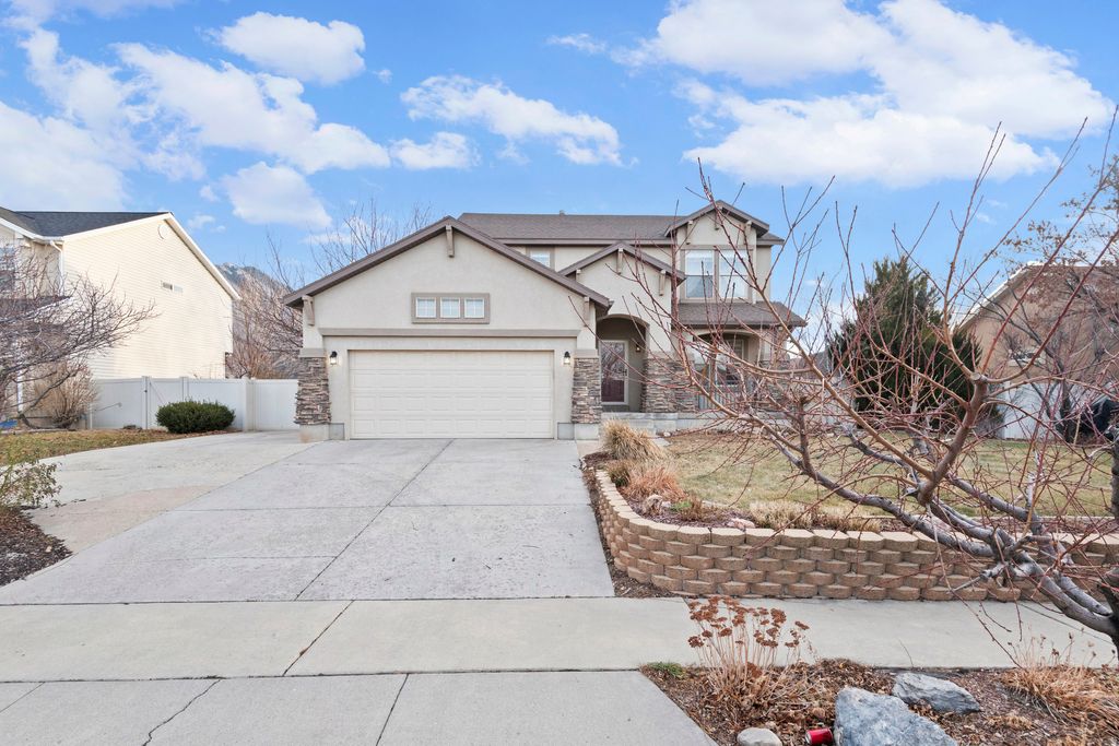 Photo of 2376 E 1610 S, Spanish Fork, UT 84660 (MLS # 2135733)