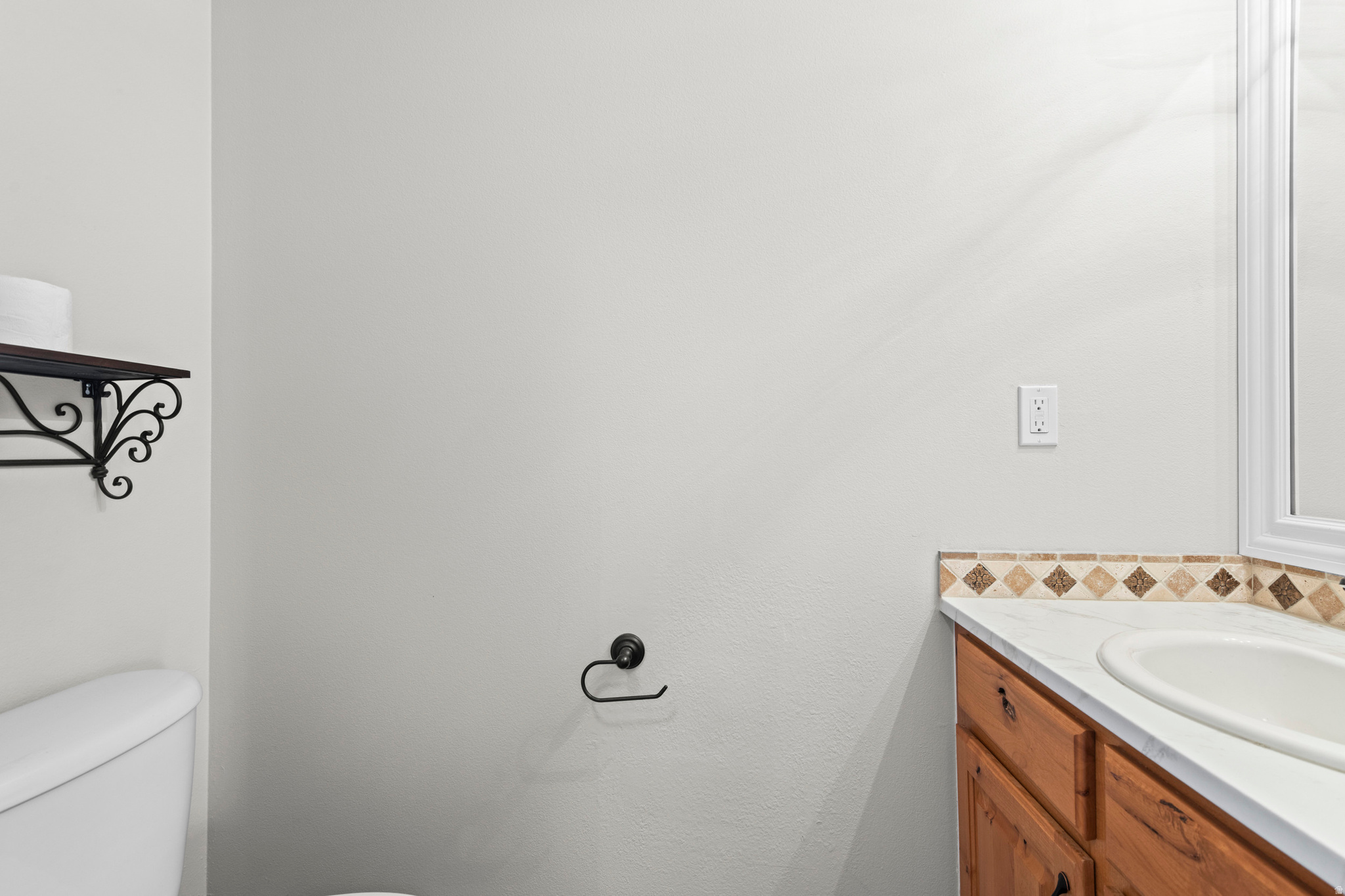 ESTHER RIDGE - Residential