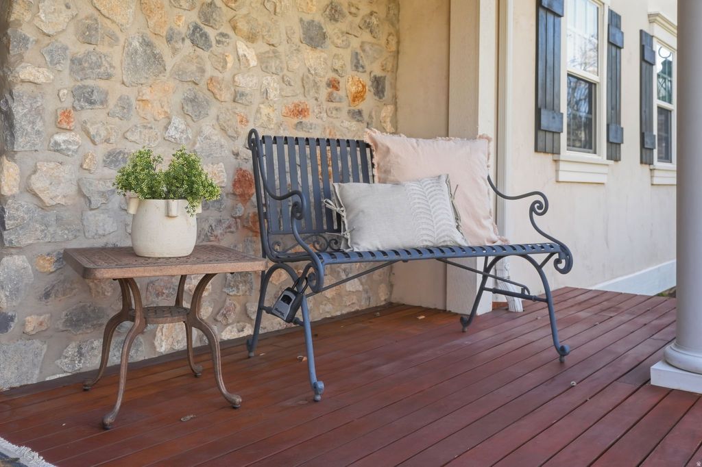 Photo of 5088 S WANDER LN, Holladay, UT 84117 (MLS # 2145685)