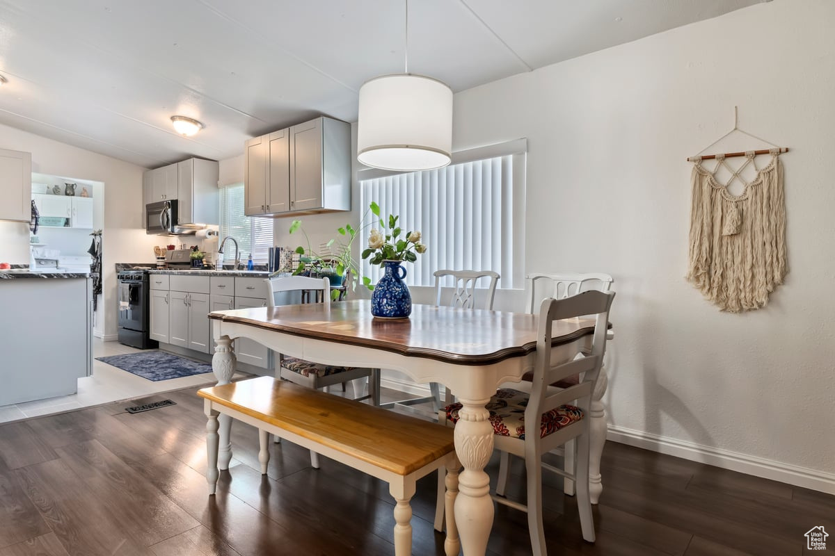 PARKWAY - Residential