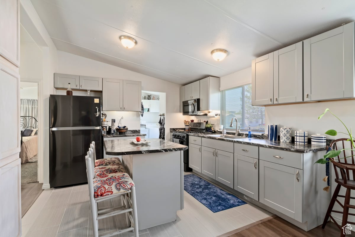 PARKWAY - Residential