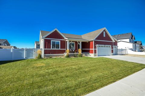 Tiny photo for 4803 N EMERALD AVE, Eagle Mountain, UT 84005 (MLS # 2120441)