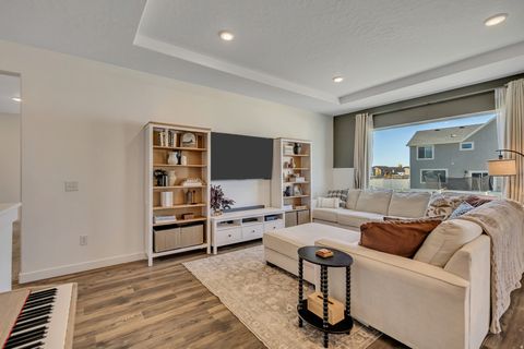 Tiny photo for 4803 N EMERALD AVE, Eagle Mountain, UT 84005 (MLS # 2120441)