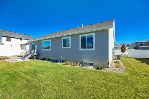 Tiny photo for 4803 N EMERALD AVE, Eagle Mountain, UT 84005 (MLS # 2120441)