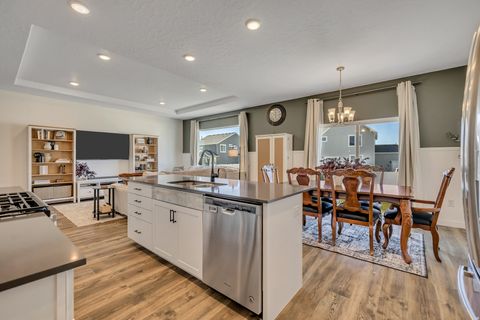 Tiny photo for 4803 N EMERALD AVE, Eagle Mountain, UT 84005 (MLS # 2120441)