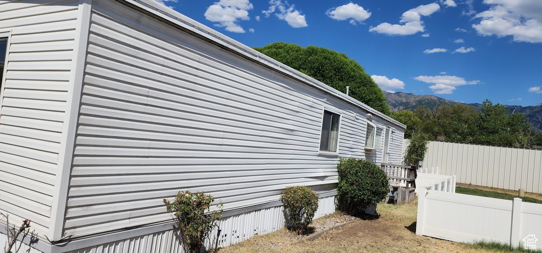 RIVERSIDE VILLAGE - Residential