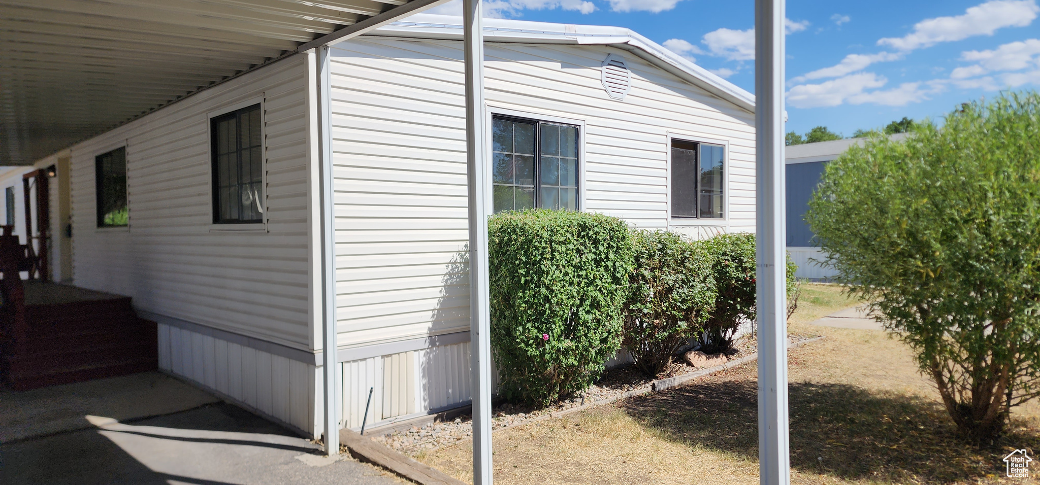 RIVERSIDE VILLAGE - Residential