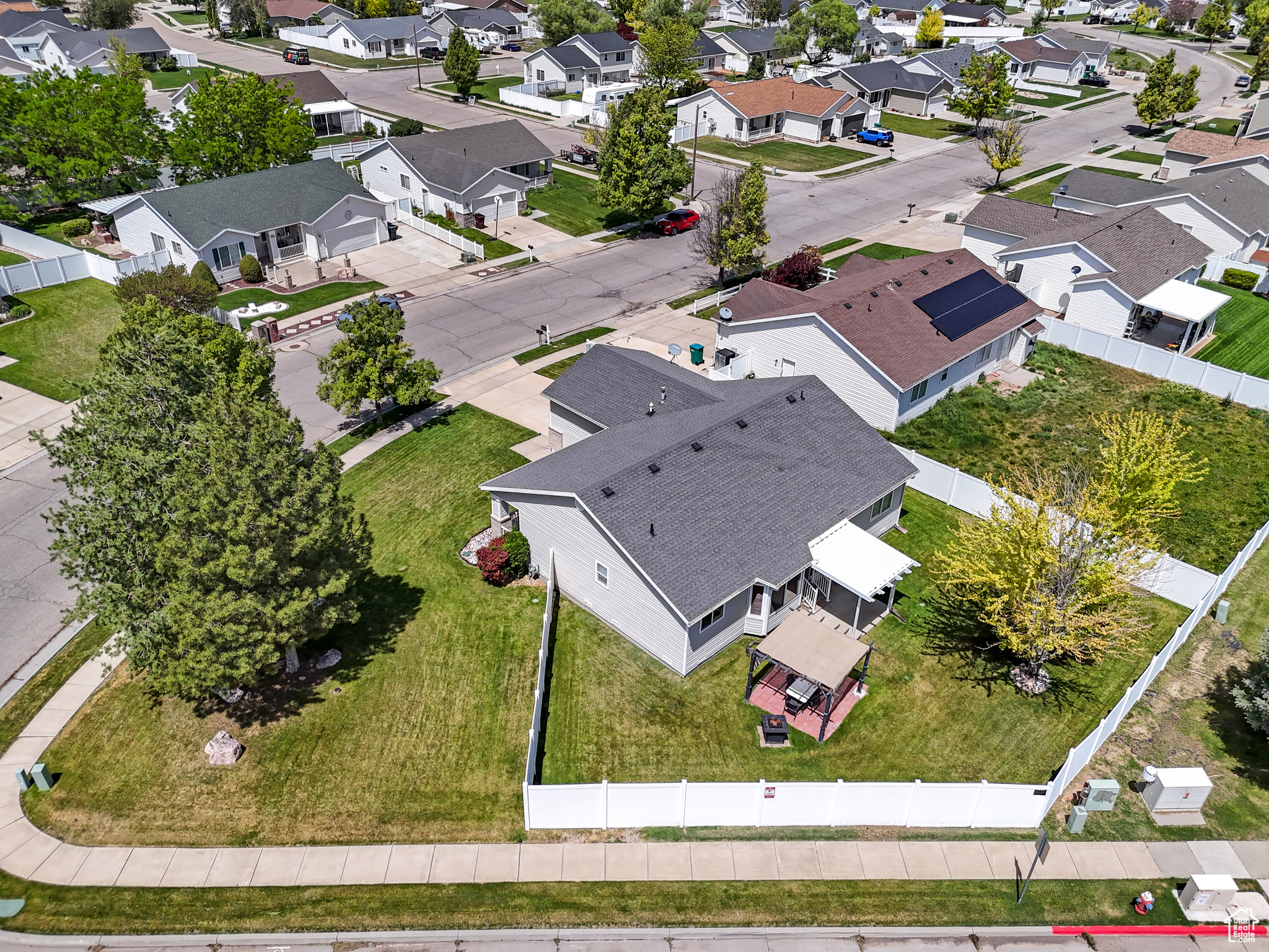 5090 S 3925, Roy, Utah image 2