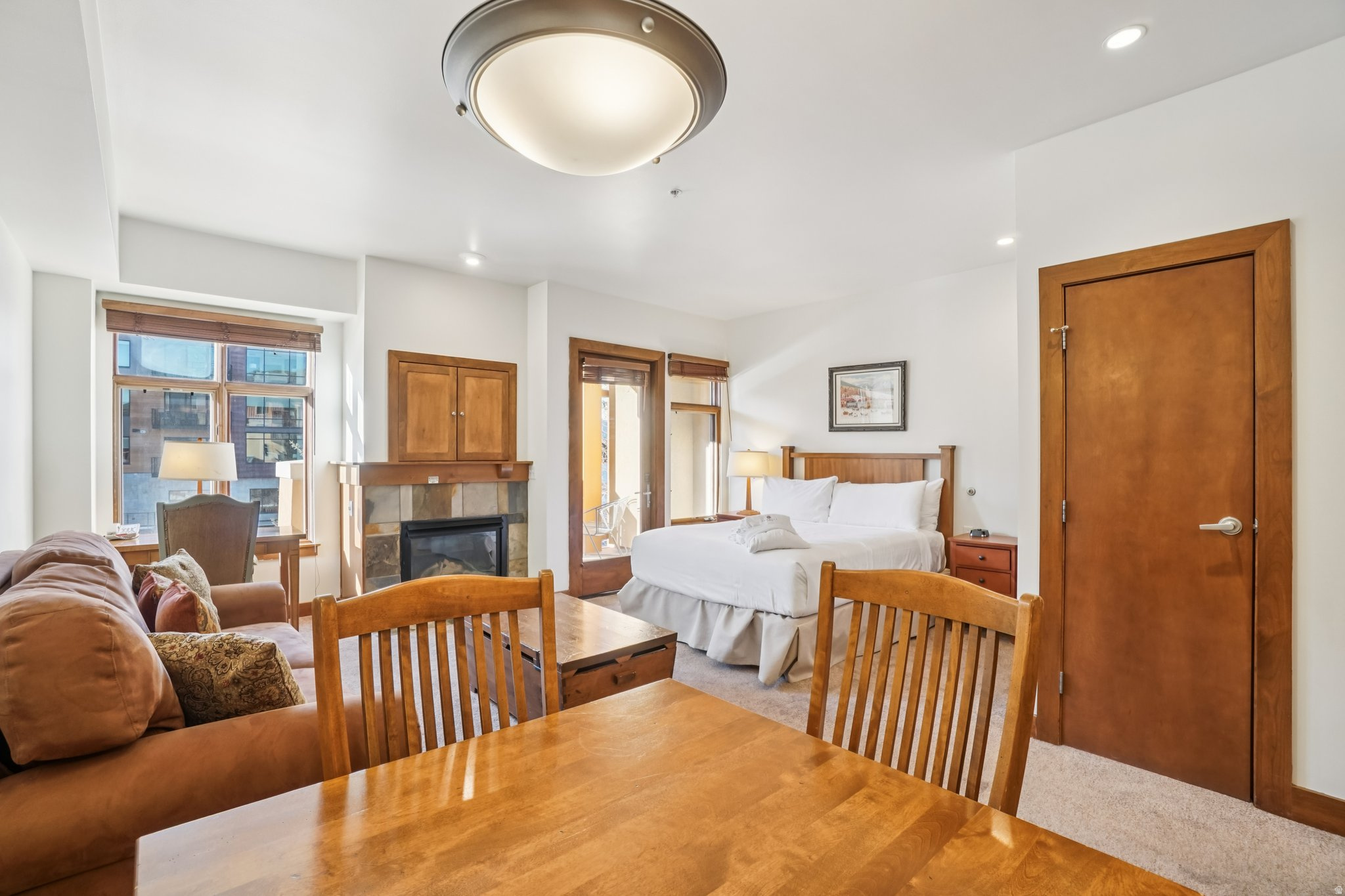 SUNDIAL LODGE - Residential