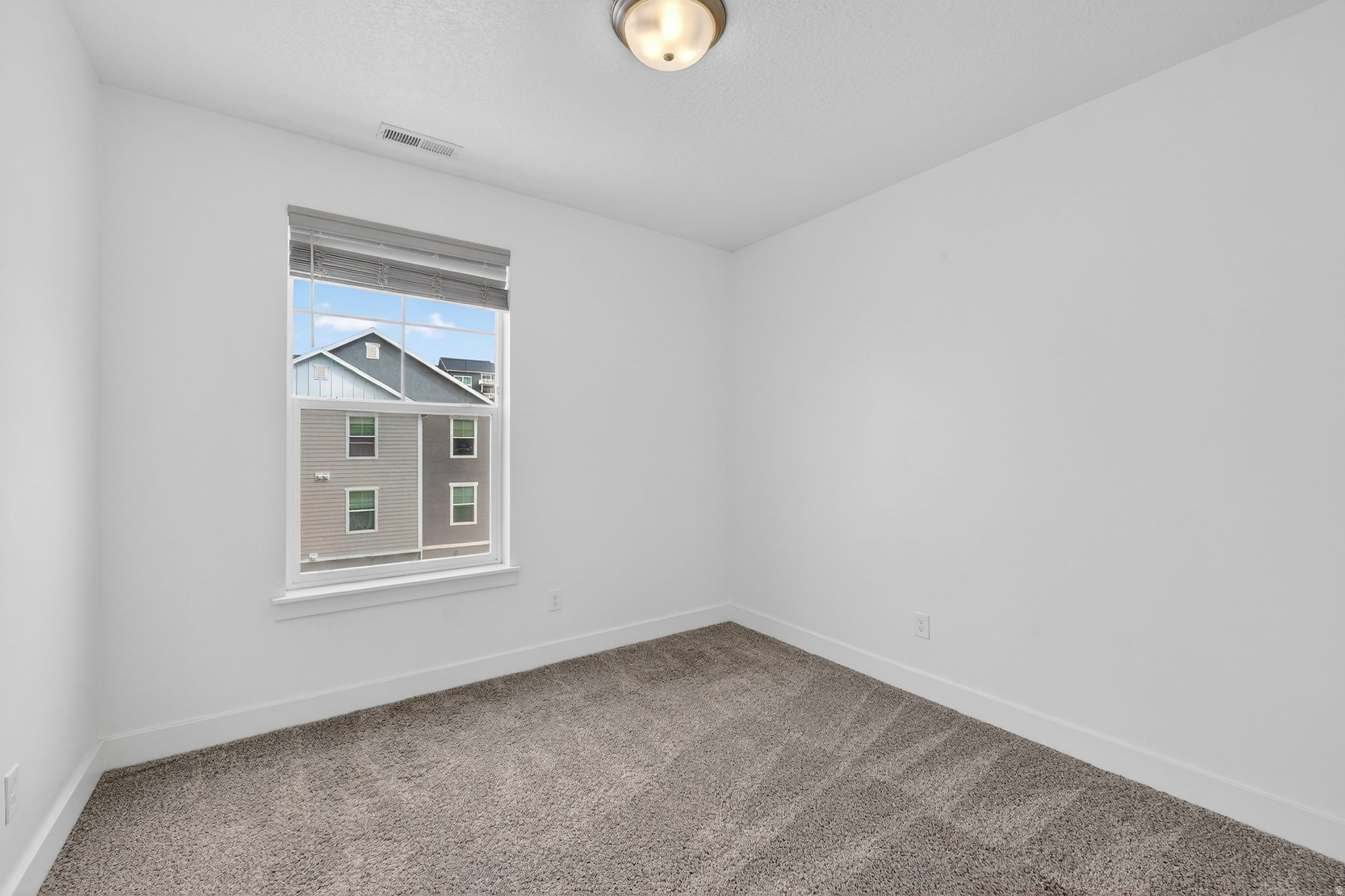 QUAILHILL - Residential