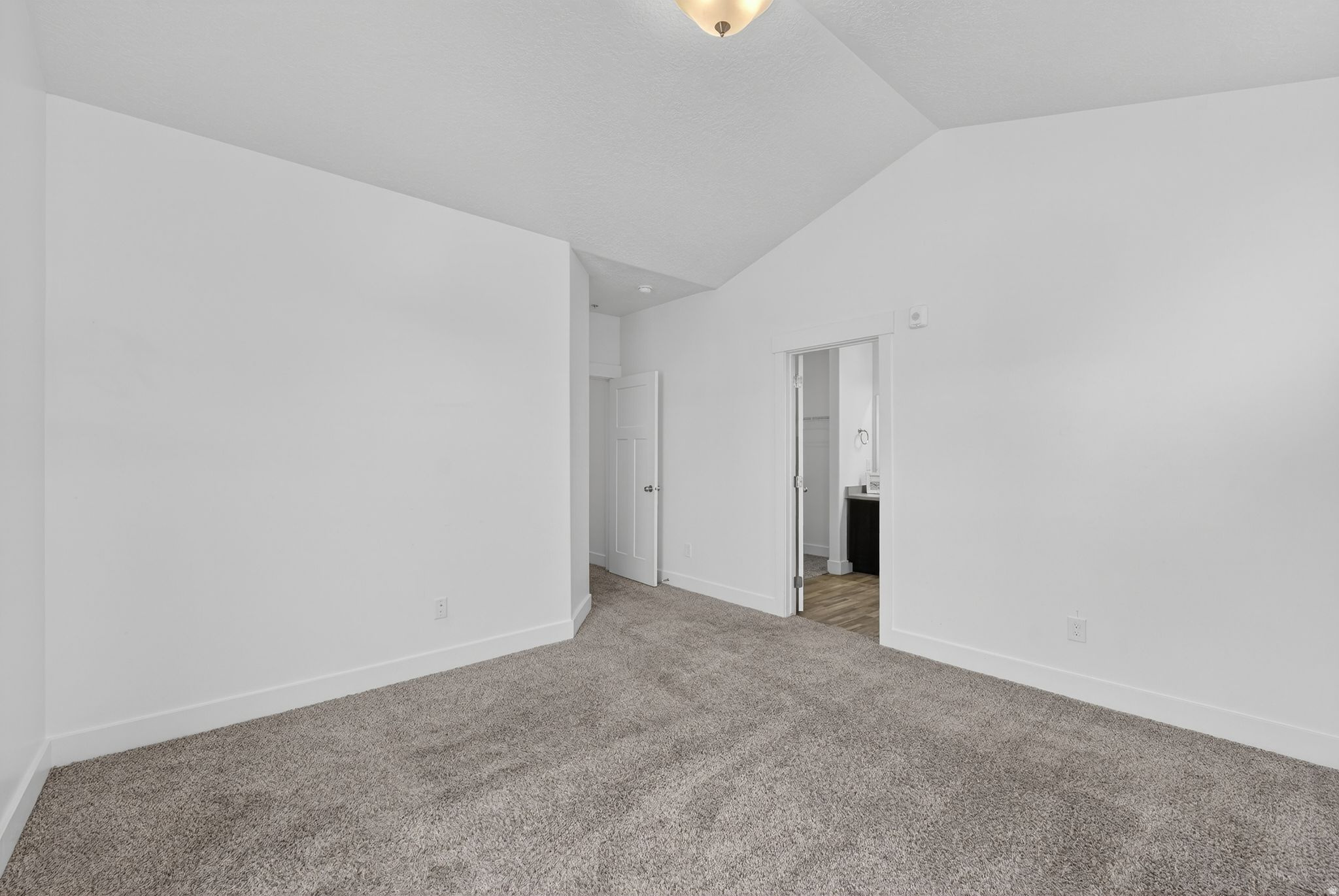 QUAILHILL - Residential