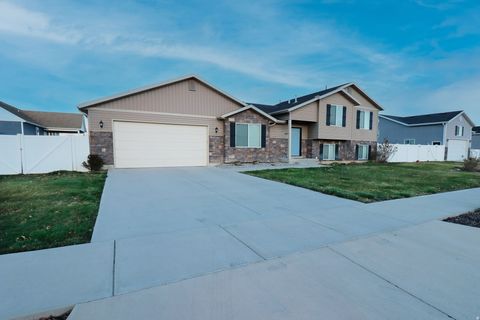 Tiny photo for 2771 S 1150 W, Nibley, UT 84321 (MLS # 2147244)