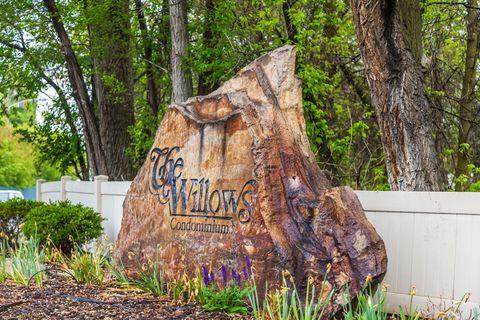 Tiny photo for 5418 S WILLOW LN E #D, Murray, UT 84107 (MLS # 2154533)