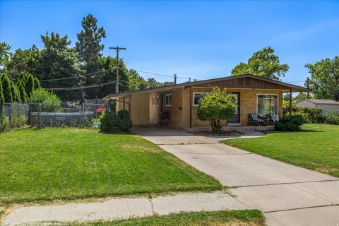 Tiny photo for 607 N HOLIDAY Dr, Brigham City, UT 84302 (MLS # 2121523)