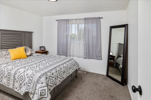 Tiny photo for 607 N HOLIDAY Dr, Brigham City, UT 84302 (MLS # 2121523)