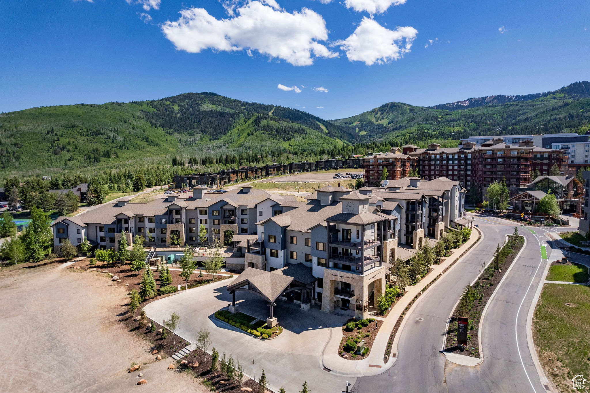 SILVERADO LODGE CONDOMINIUM - Residential